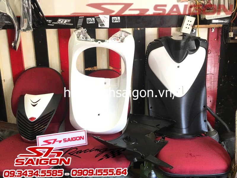 ỐP TRÁI TIM MẶT NẠ DÀN ÁO SH Ý ĐỘ CHO XE VIỆT NAM