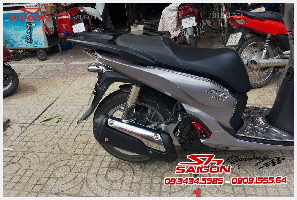 combo-300i-do-dep-dang-cap-cuc-ngau-gia-re-cho-xe-sh-2017-125i-150i-tai-shop-sh-sai-gon008