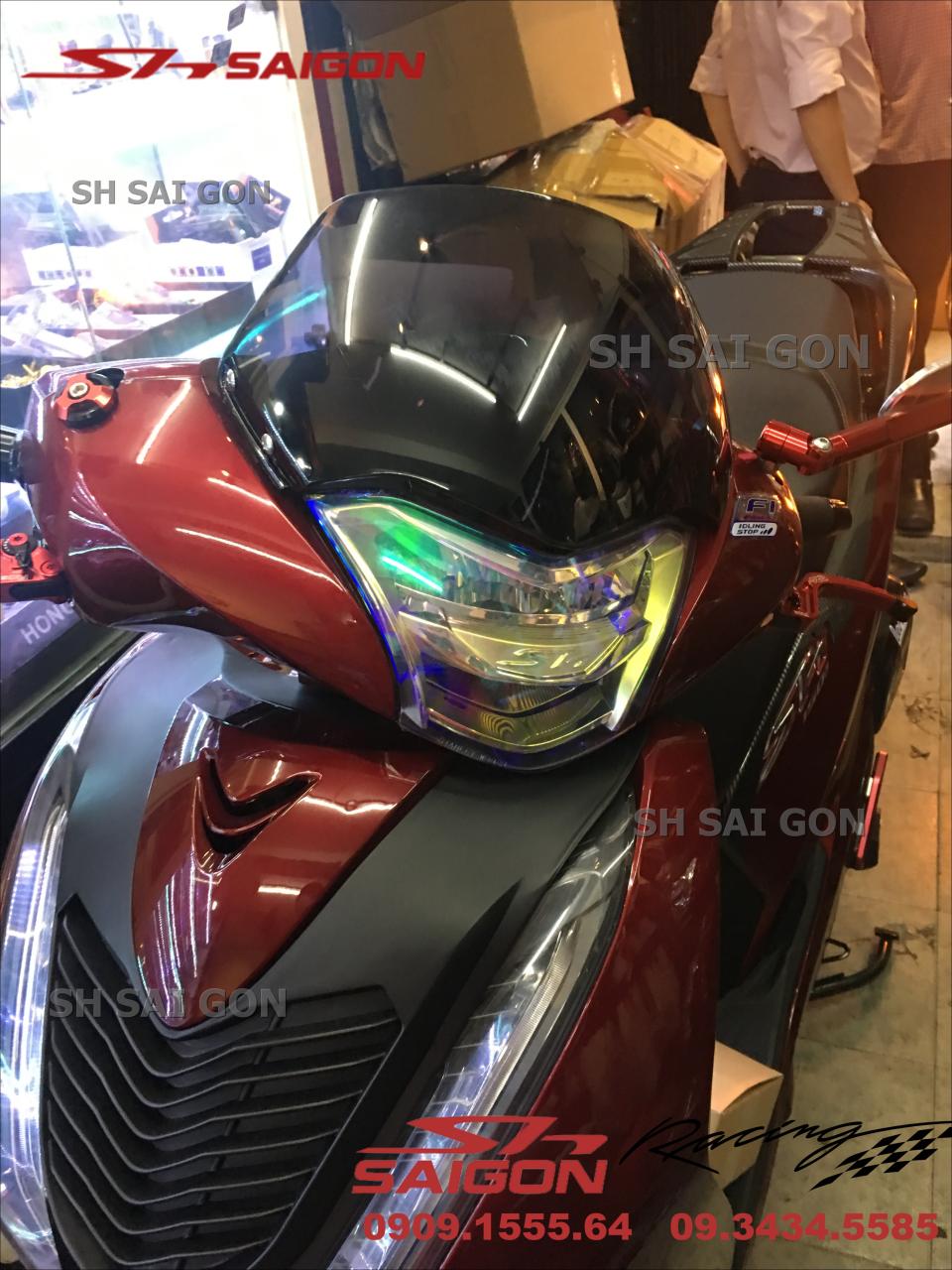 Hình ảnh xe SH Việt Nam 2017 2018 2019 gắn kính chắn gió uy tín giá rẻ tại Hồ Chí Minh