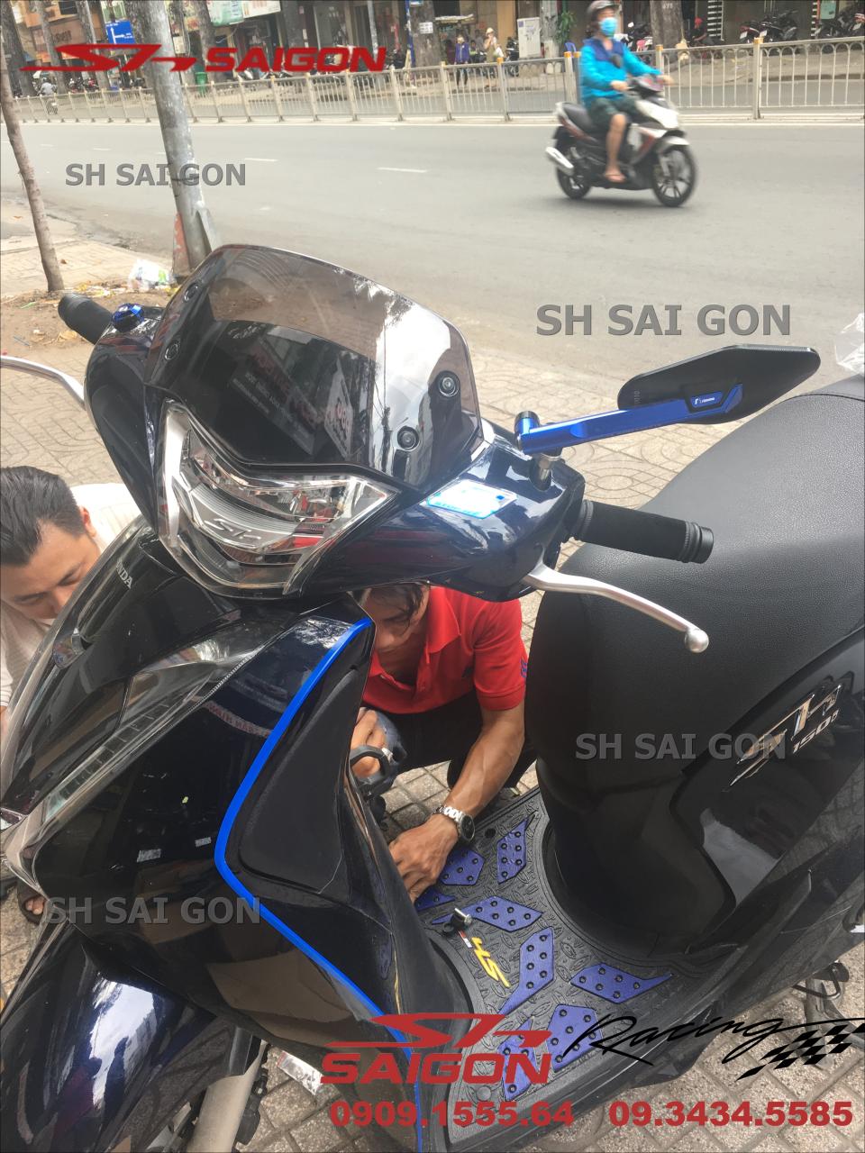Hình ảnh xe SH VN 2017 2018 2019 thay kính chắn gió uy tín giá tốt tại Hồ Chí Minh