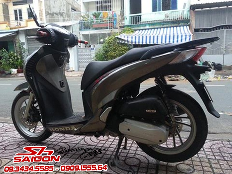 DO CHOI TRANG TRI DO XE HONDA SH VIET NAM - DAN AO CHE KIEU SH ITALIA LEN CHO XE SH VIET NAM - MAM DO 5 CAY SH Y - OP PO INOX SH 2010 LEN CHO XE SH VIET NAM - TRUNG DECAL -CHUYEN DO DAN AO SH VIET NAM LEN SH ITALIA