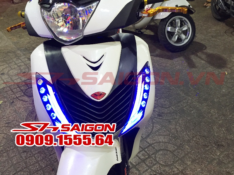 ĐỘ ĐÈN LED AUDI CHO XE SH VIỆT 2016  =ĐỘ OBLOCK CHO XE SH VIỆT NAM 2014=ĐỘ DÀN ÁO XE SH Ý 2010 CHO XE SH VN 2013